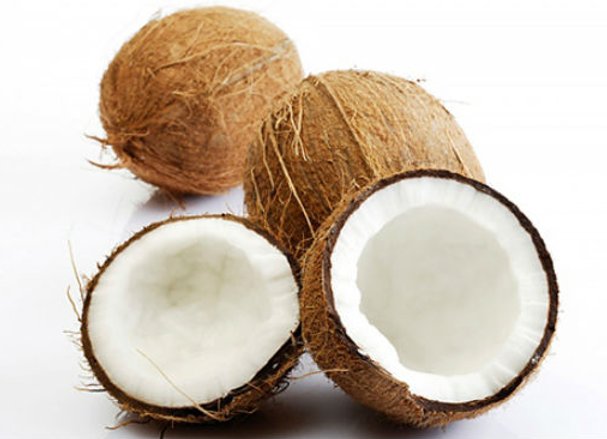 Cách Để Quần Áo Không Ra Màu Bằng Nước Dừa Khô