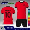 Áo đá bóng màu đỏ kết hợp đen cool