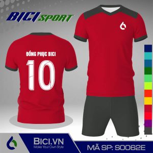 Set áo bóng đá màu đỏ đô phối xám đậm ấn tượng