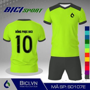 Mẫu áo bóng đá màu xanh chuối kết hợp xám đậm đỉnh
