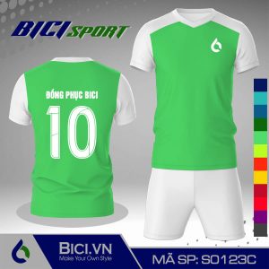 Áo đá banh màu xanh ngọc trắng ấn tượng