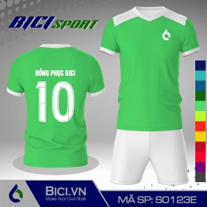 Áo đá banh màu xanh ngọc trắng lịch lãm