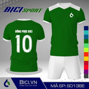 Đồ thể thao màu xanh lá kết hợp trắng cool