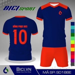 Quần áo thể thao màu xanh bích phối cam đậm nổi bật