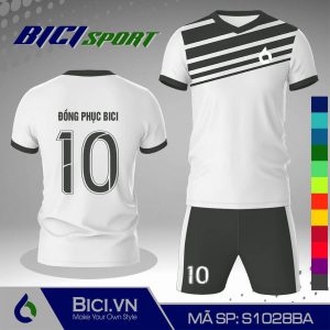 Set đồ thể thao màu trắng phối hoa văn màu đẹp