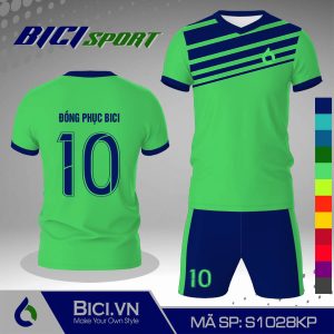 Set đồ bóng đá màu xanh ngọc kết hợp hoa văn màu phong cách