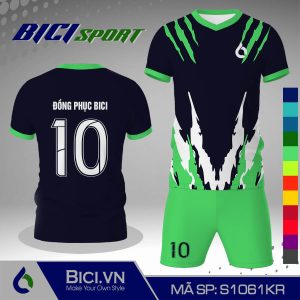 Đồ đá banh màu kết hợp họa tiết xanh ngọc lịch lãm
