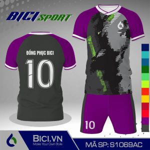 Áo bóng đá họa tiết xám đậm phối màu rực rỡ